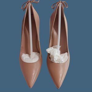 Stuart Weitzman Peekamids Bambina Nappa Leather Pointed Toe Heels M6.5 Nude